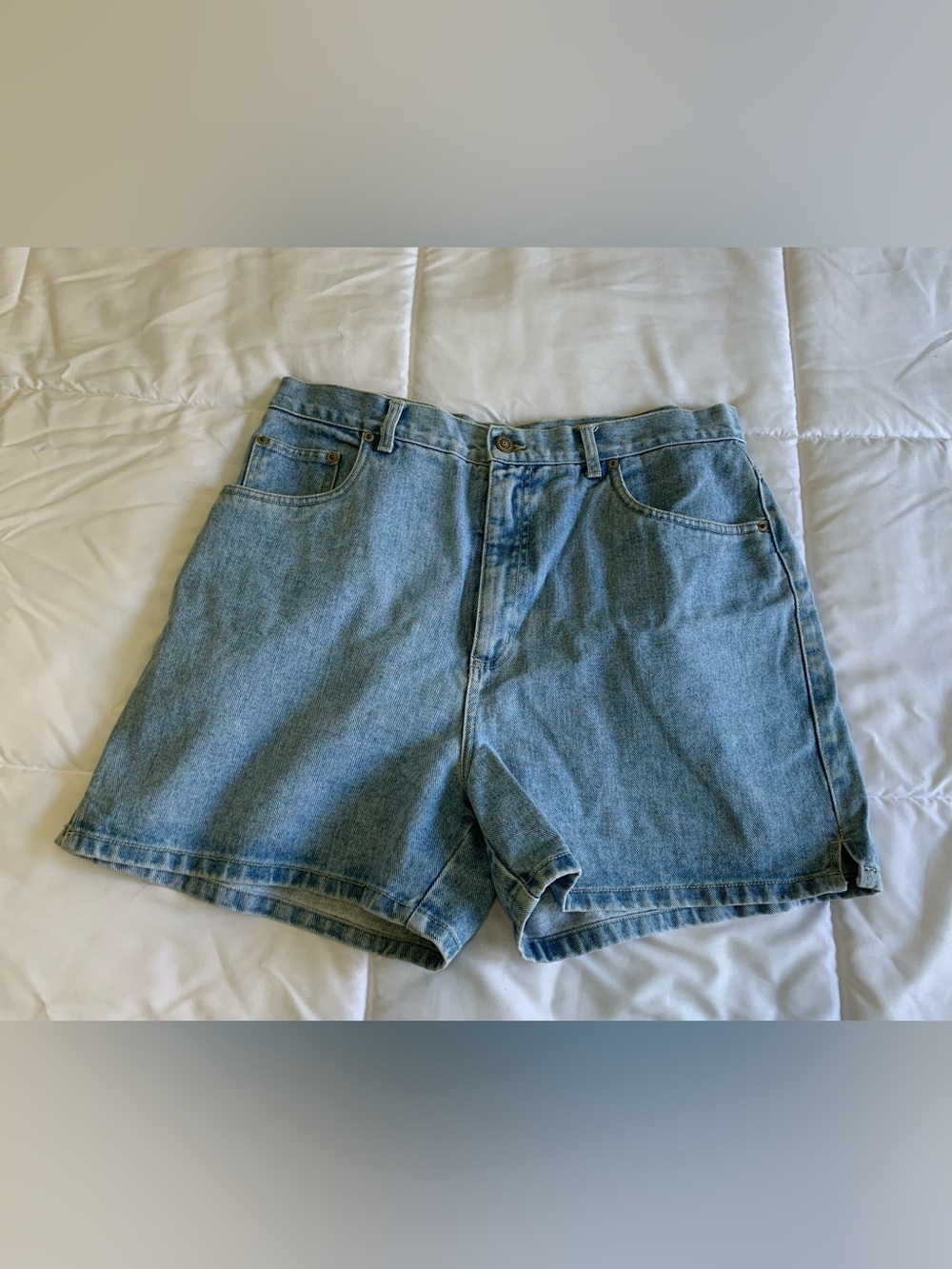 Like new GENERRA shorts size 14